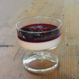 Panna cotta ai frutti di bosco